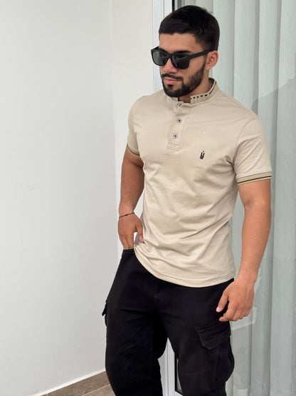 Polo Beige con cuello Mao  Ref 25130
