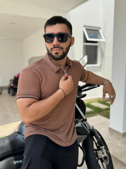 Polo con Cierre Frontal – Tejido Wafer Premium