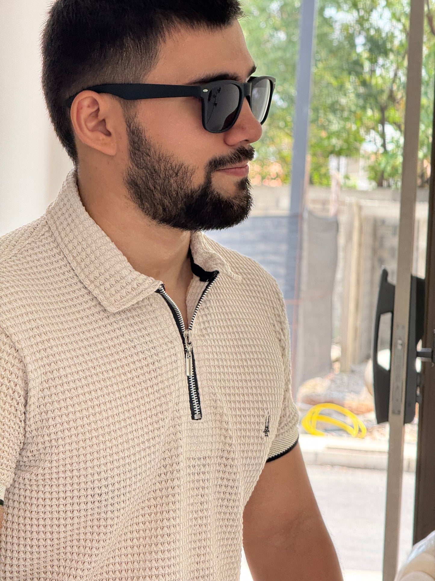 Polo con Cierre Frontal – Tejido Wafer Premium