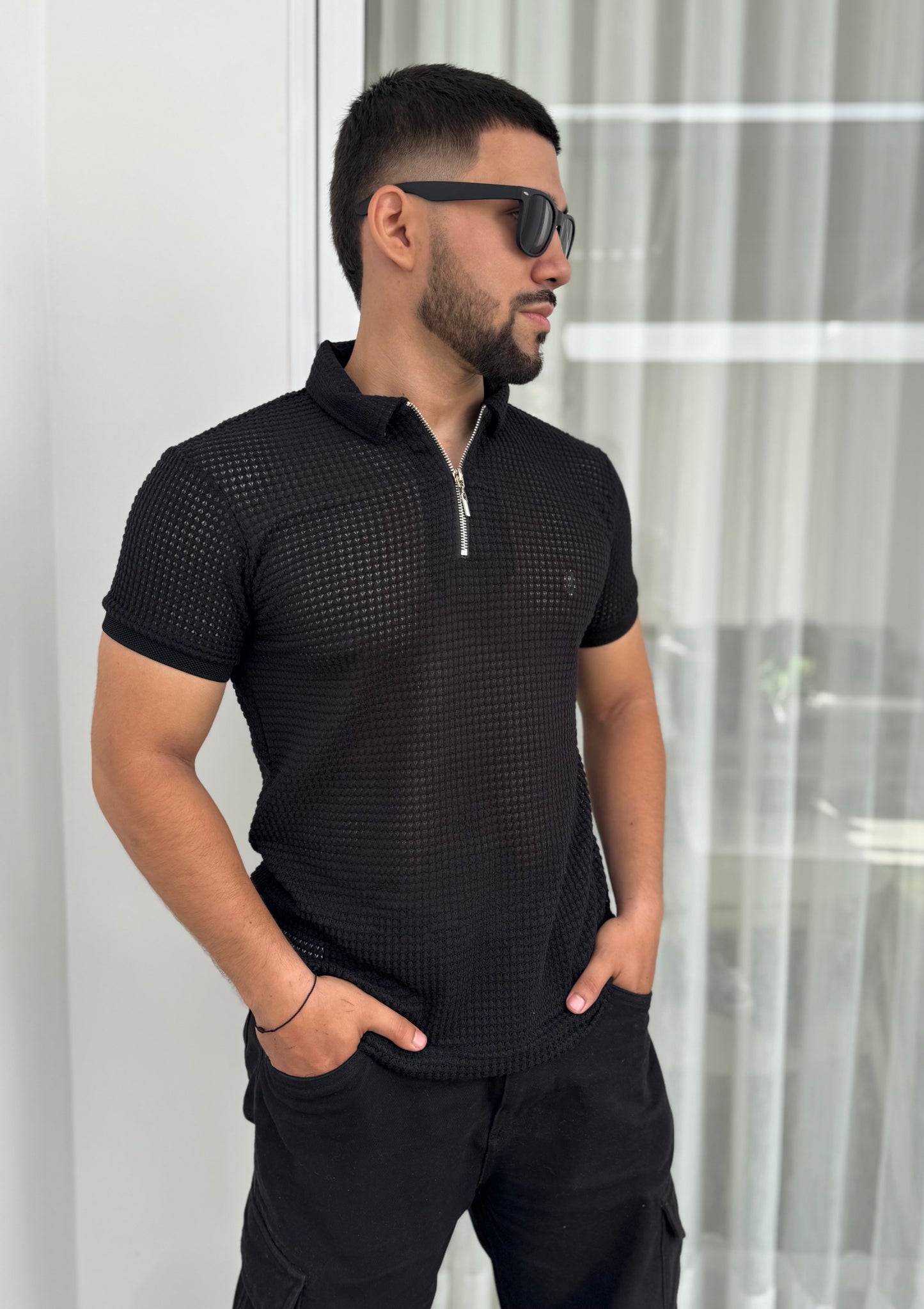 Polo con Cierre Frontal – Tejido Wafer Premium