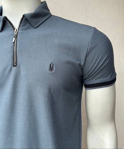 Polo Azul con Cierre