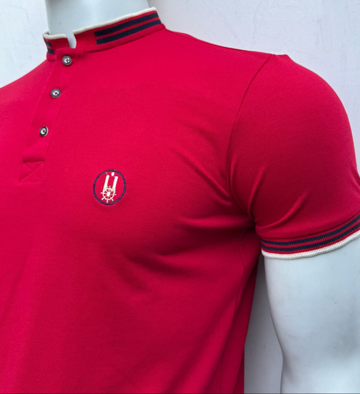 Polo Roja Cuello  Mao
